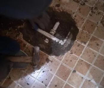 双阳卫生间漏水维修公司为您分享下卫生间渗水如何处理及注意事项